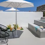 Apanomeria Boutique Oia