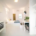 Apanomeria Boutique