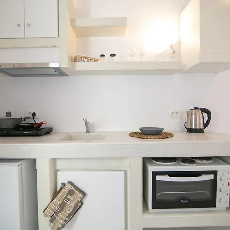 Apanomeria Boutique Aparthotel 3*