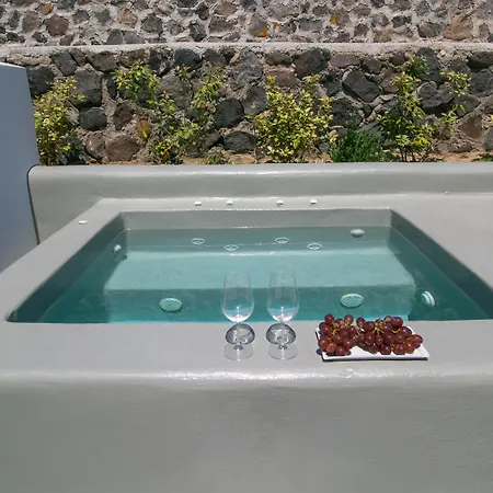 Apanomeria Boutique 4* Oia