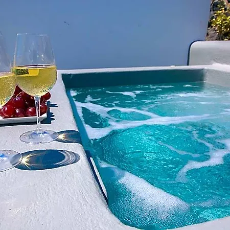 Aparthotel Apanomeria Boutique Ia