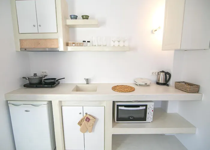 Apanomeria Boutique Aparthotel 4*