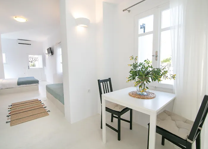 Apanomeria Boutique Aparthotel