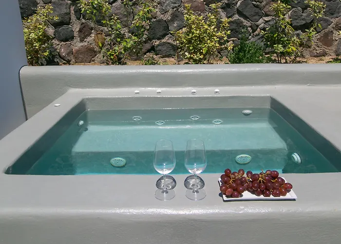 Apanomeria Boutique 4* Oia