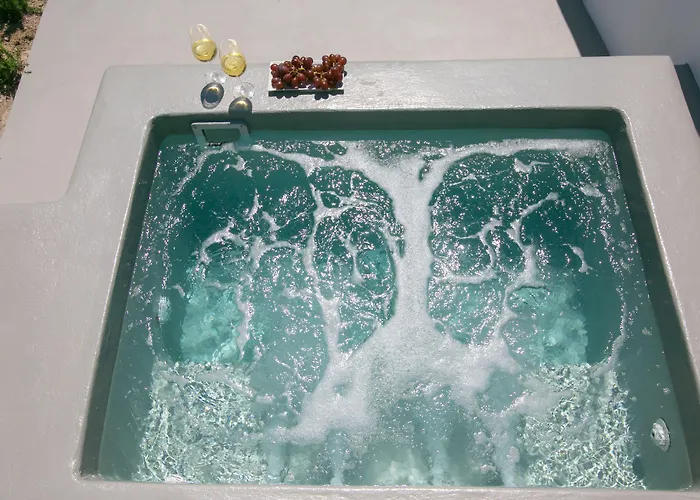 Apanomeria Boutique 4*