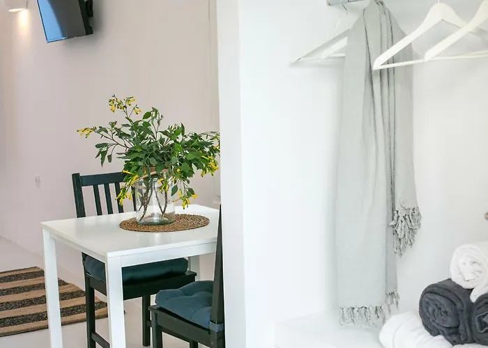 Apanomeria Boutique Aparthotel Oia