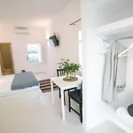Apanomeria Boutique